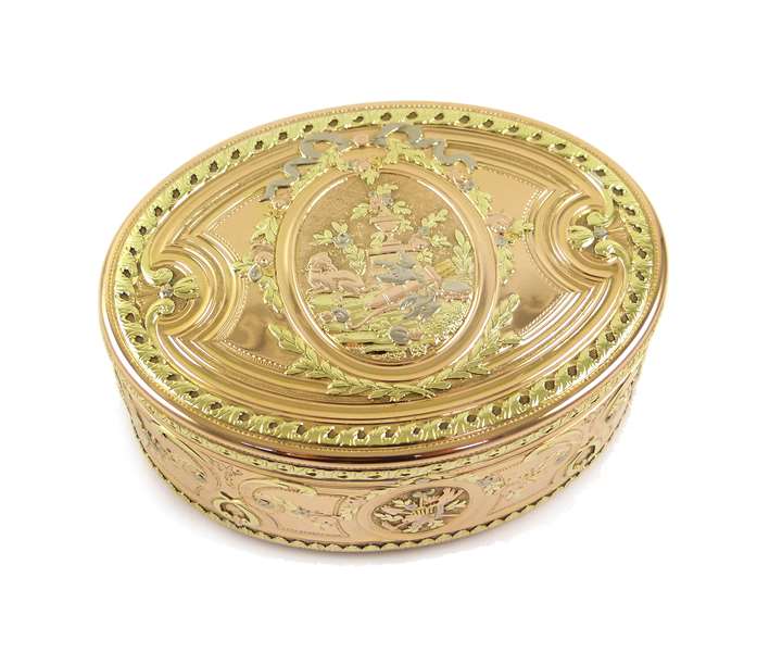 Louis XV oval four colour gold box with allegorical reserves